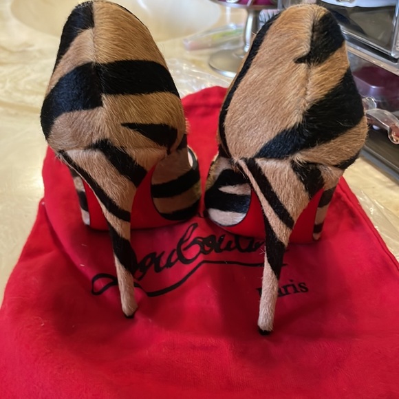Christian Louboutin Animal Print Heels - Picture 6 of 8
